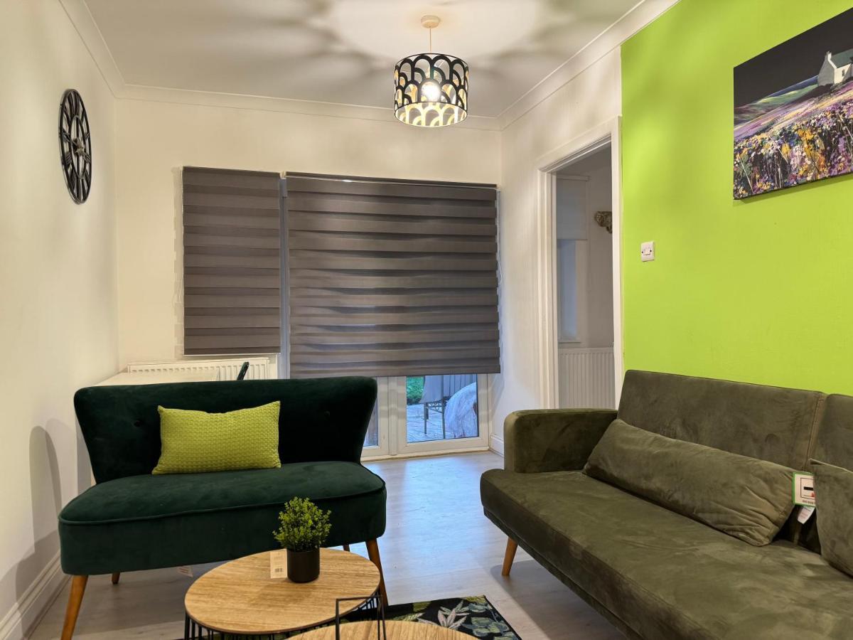 Willa 5Br House, Free Parking Offa12, Contractor, Big Families, Relocation Redbridge Zewnętrze zdjęcie