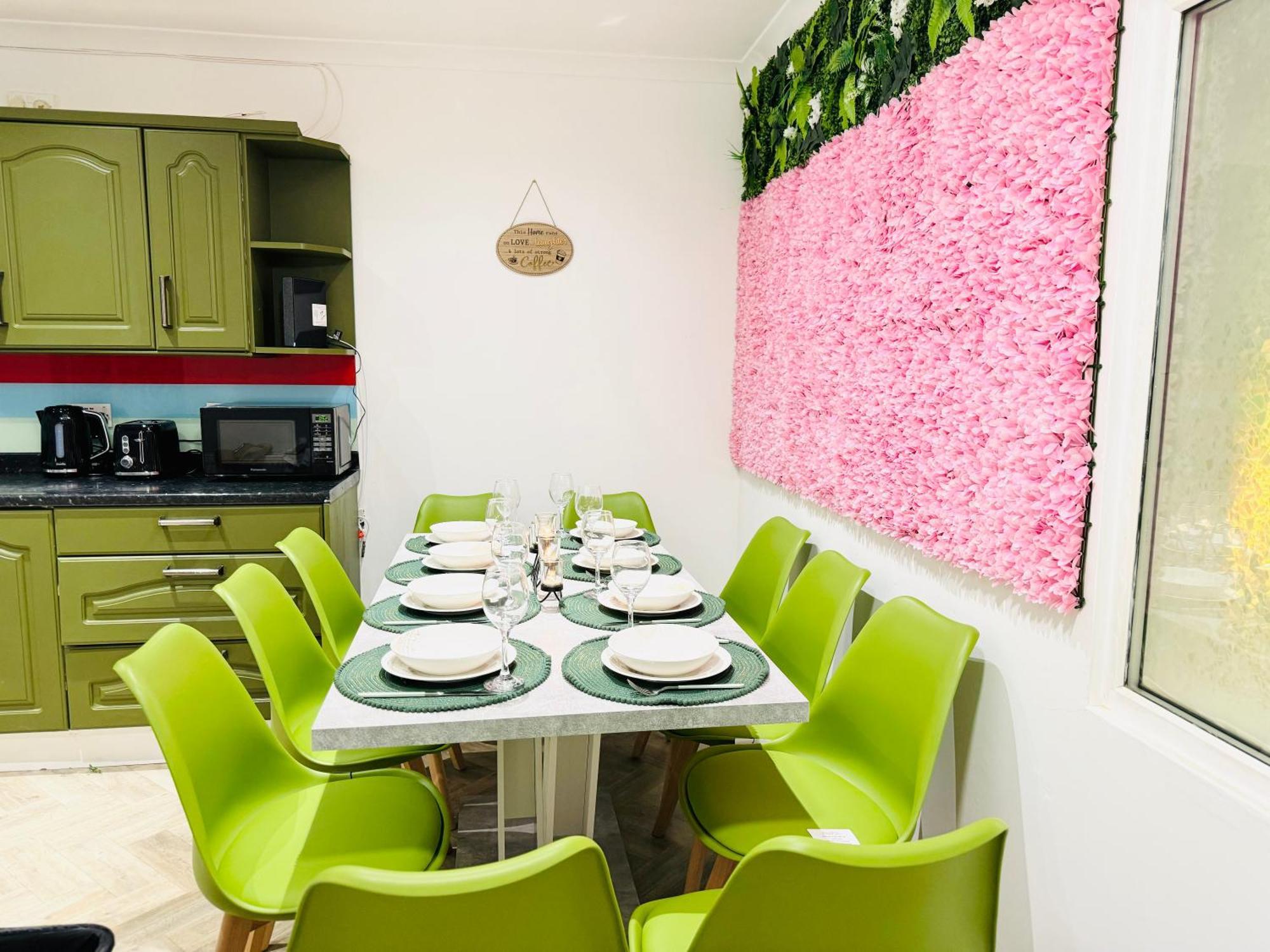 Willa 5Br House, Free Parking Offa12, Contractor, Big Families, Relocation Redbridge Zewnętrze zdjęcie