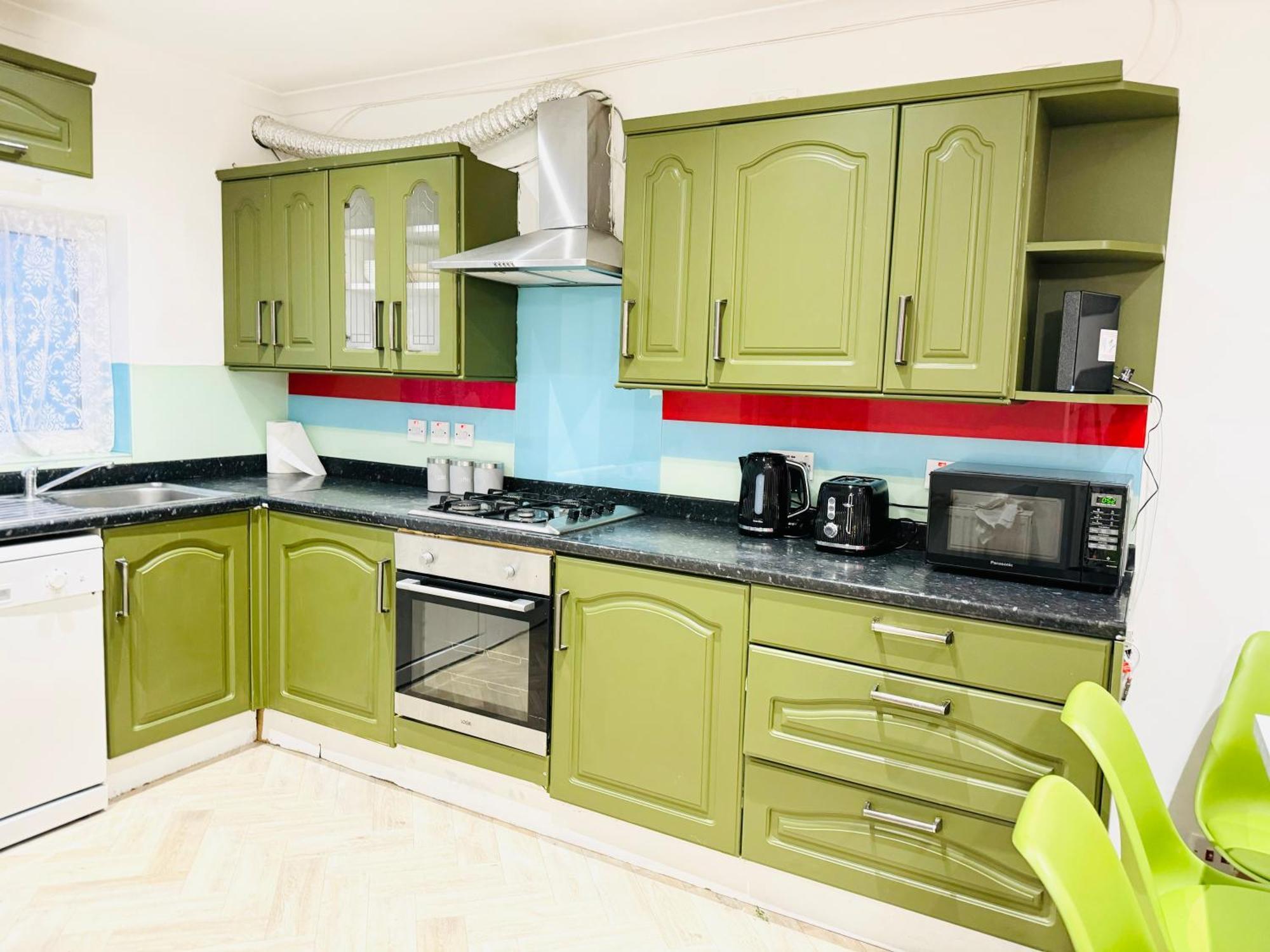 Willa 5Br House, Free Parking Offa12, Contractor, Big Families, Relocation Redbridge Zewnętrze zdjęcie